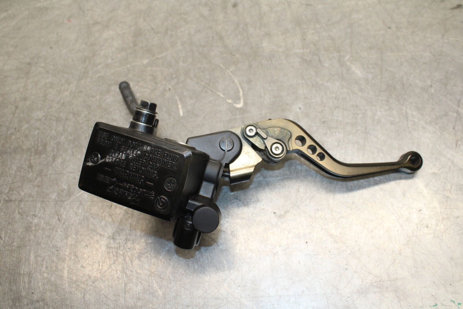 09-15 YAMAHA FZ6R FRONT BRAKE MASTER CYLINDER w/ LEVER 36C-W2587-00-00 BB719