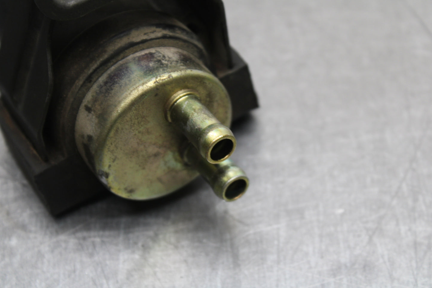 00-02 KAWASAKI NINJA ZX6R FUEL PUMP GAS PETROL SENDER UNIT BB750