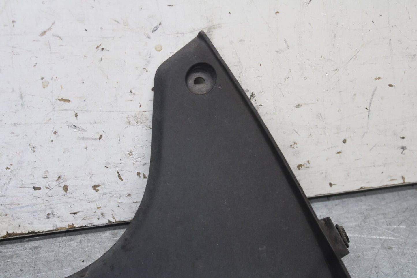 09-12 KAWASAKI NINJA ZX6R FRONT LOWER INNER EXHAUST V FAIRING COWL GUARD BB698