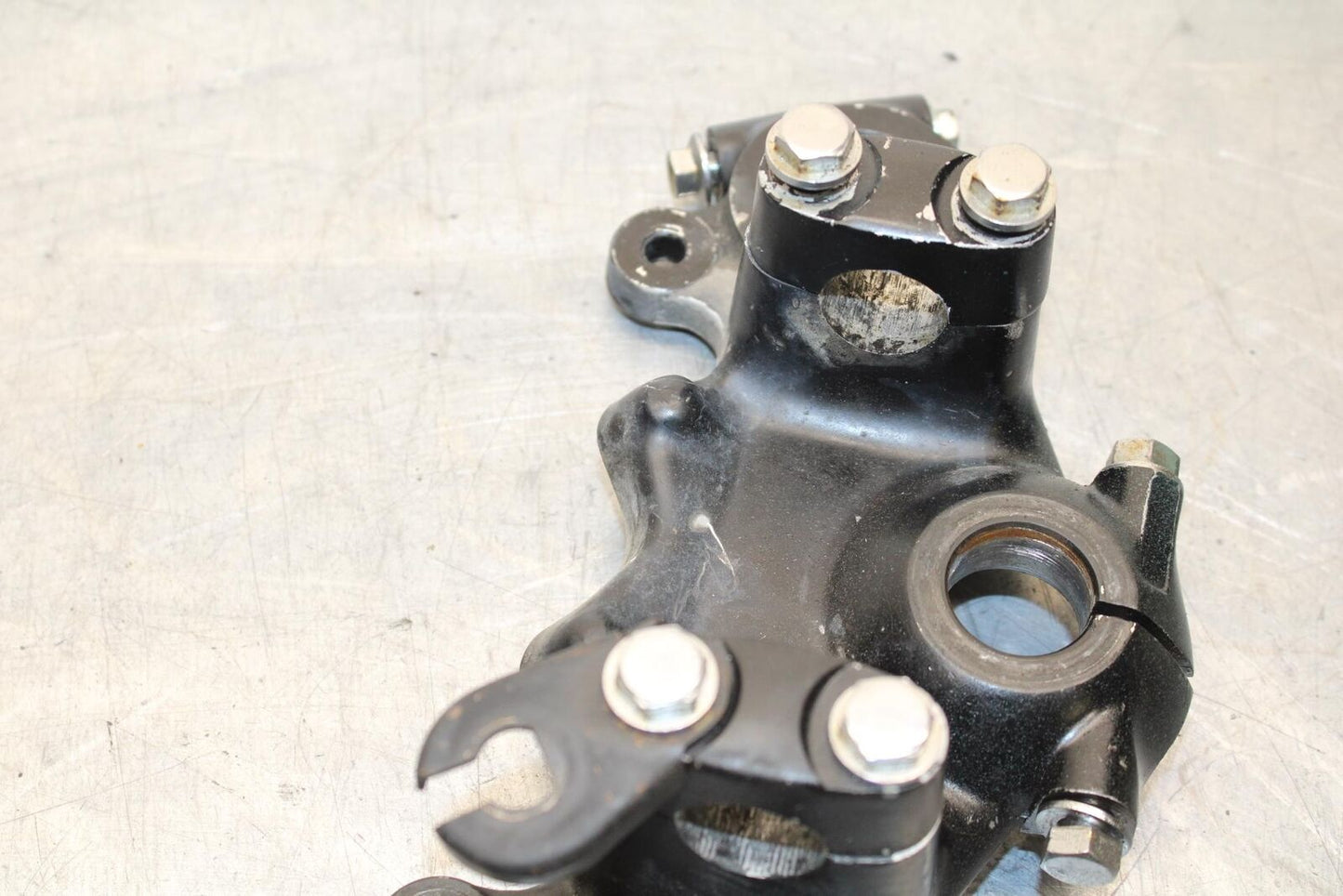 1977 Honda CB550K --- FORKS UPPER TRIPLE TREE CLAMP 53231-390-010BB592