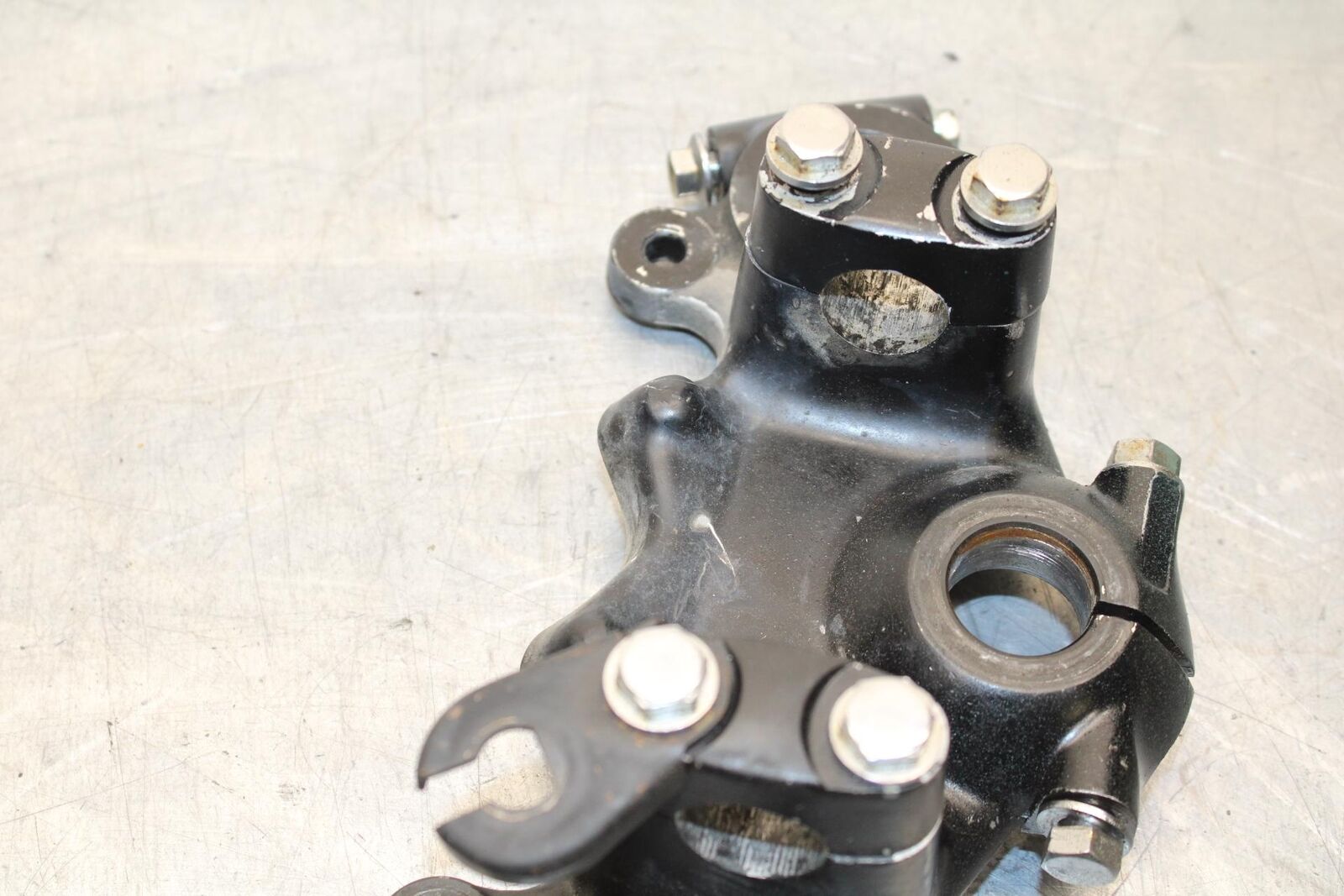 1977 Honda CB550K --- FORKS UPPER TRIPLE TREE CLAMP 53231-390-010BB592