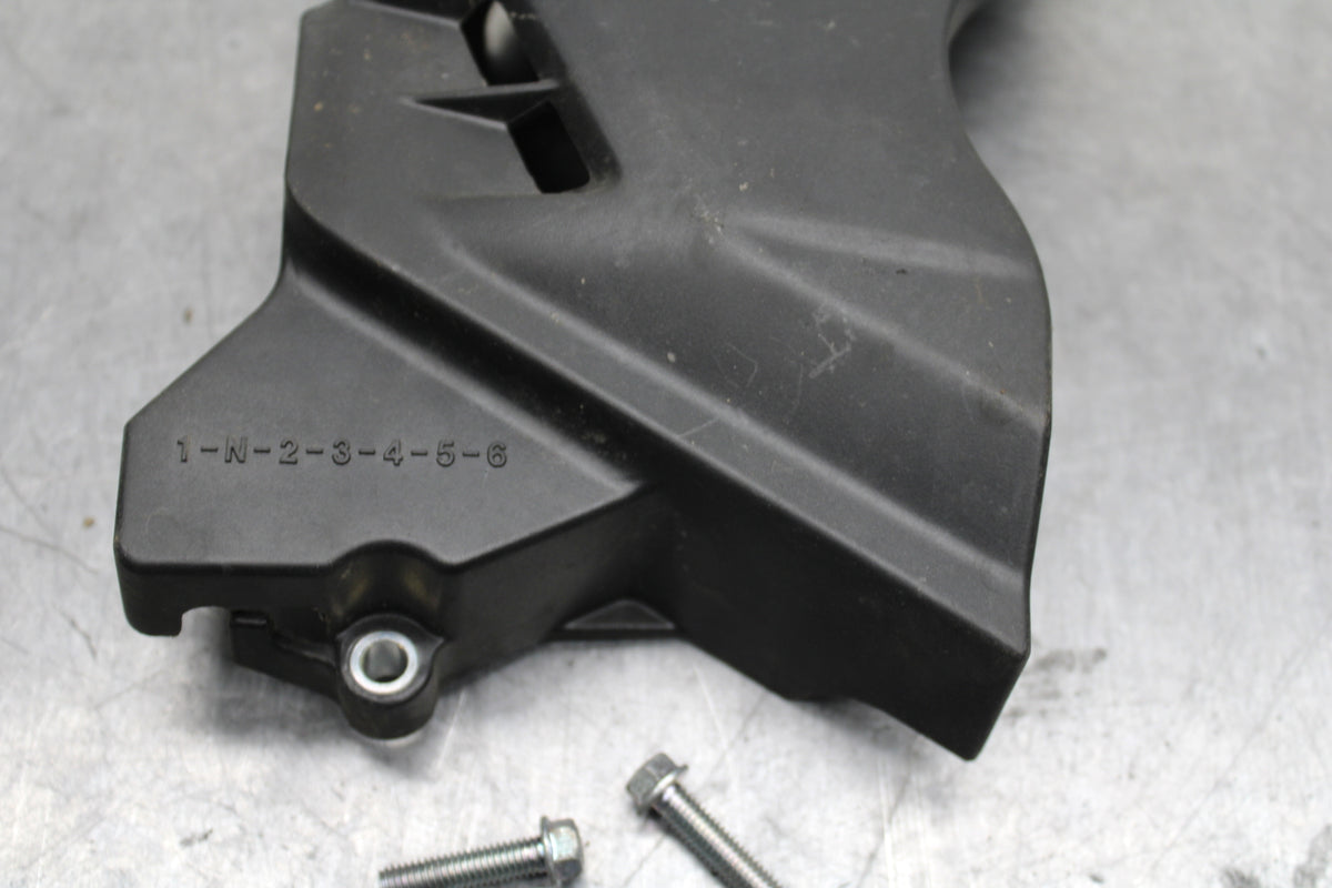 19-21 YAMAHA YZF R3 ENGINE SPROCKET COVER BB121
