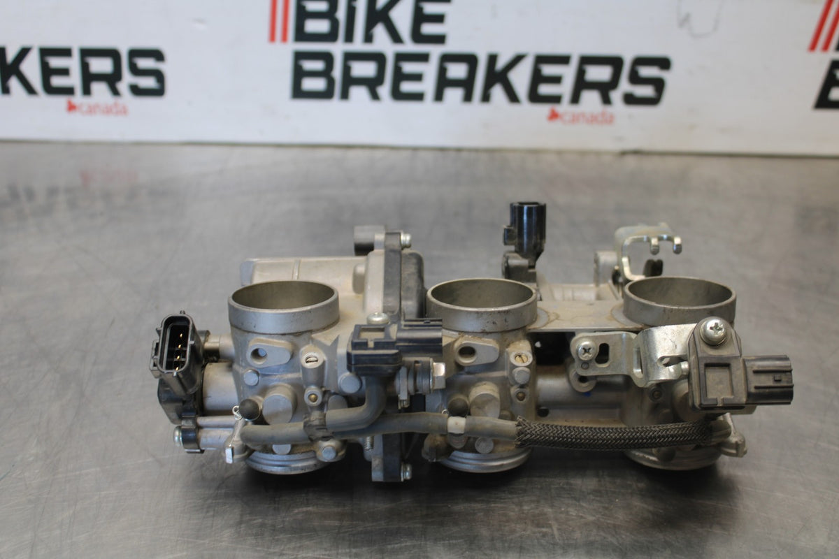 15-17 YAMAHA FJ09  THROTTLE BODIES BB906