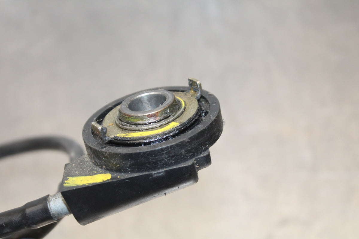 04-09 SUZUKI GS500F SPEED DRIVE GEAR HUB with CABLE BB165