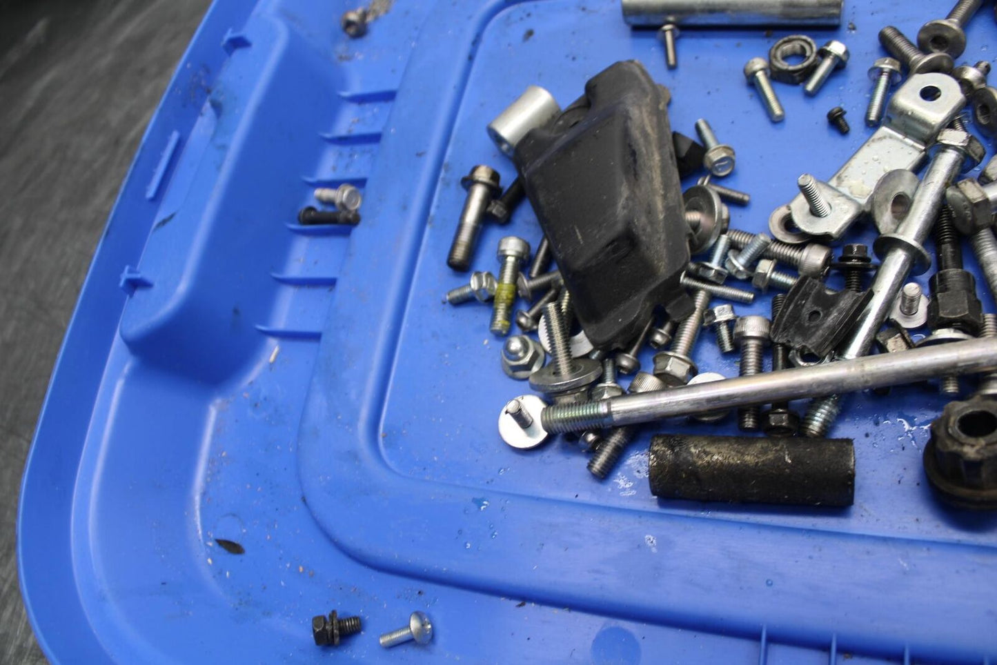 11-14 KAWASAKI VERSYS 650 LE 650C ENGINE MOUNTING BOLTS HARDWARE SCREWS BB498