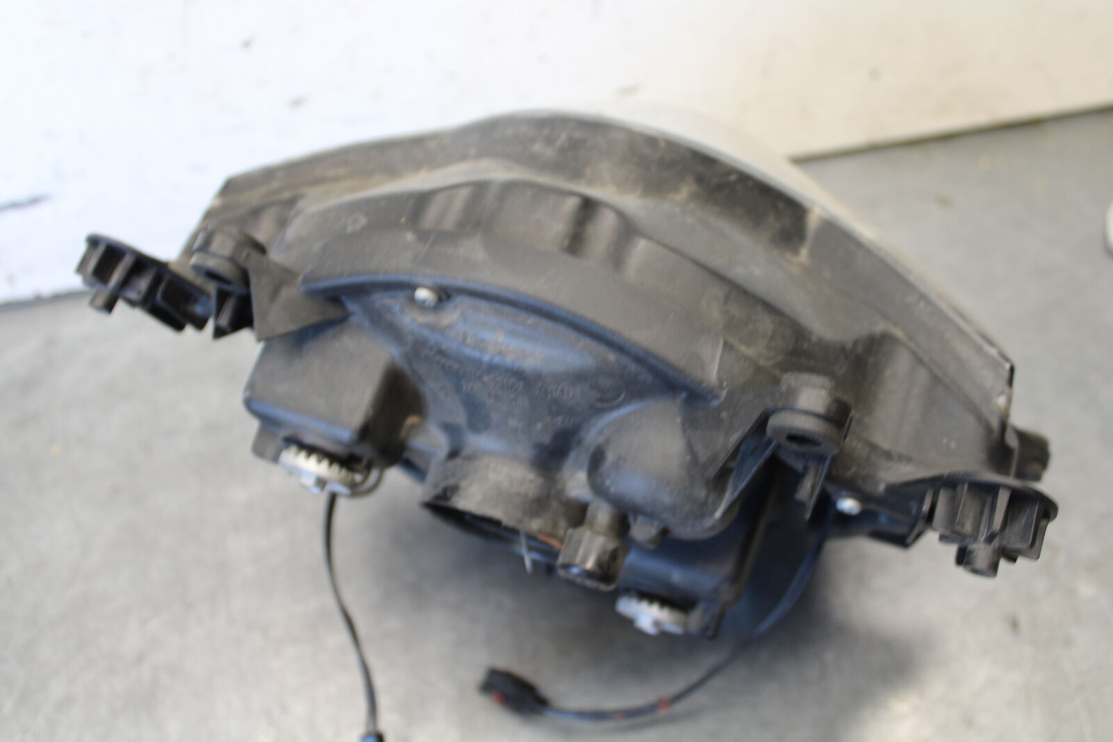 05-06 SUZUKI GSXR1000 FRONT HEADLIGHT HEAD LIGHT LAMP 35100-41G01-999 BB663