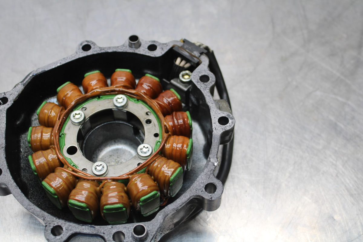 2007 Kawasaki Ninja ZX6R ZX600P STATOR GENERATOR ALTERNATOR & COVER BB175