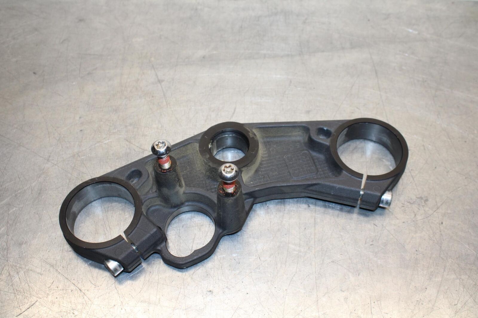 2015 Suzuki GSXR750 FORKS UPPER TRIPLE TREE CLAMP 51311-01H00 BB595