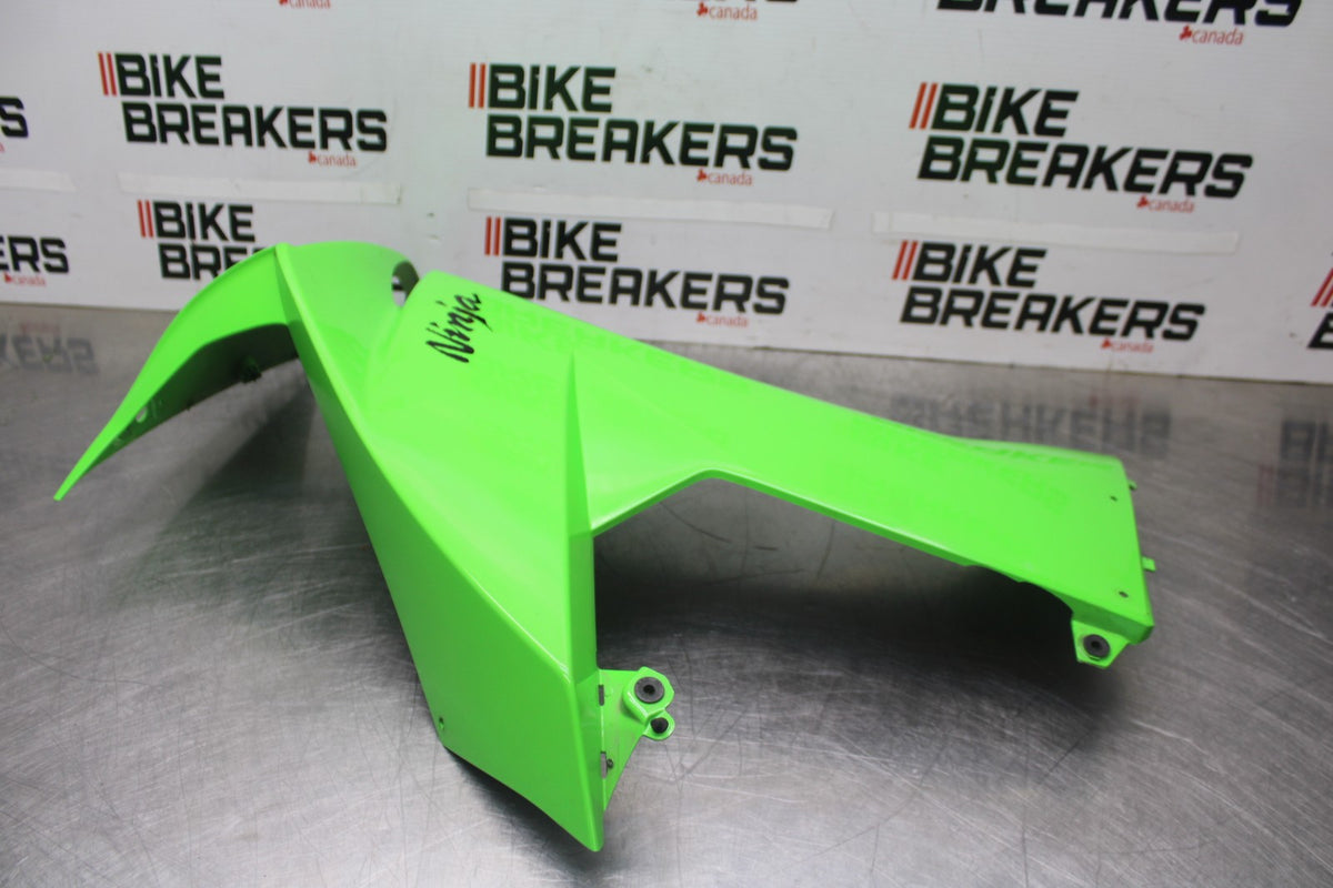 08 KAWASAKI NINJA ZX10R RIGHT MID UPPER SIDE FAIRING COWL PLASTIC BB902