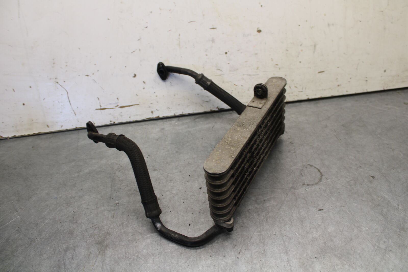 05-06 SUZUKI GSXR1000 ENGINE MOTOR OIL COOLER  16600-40F10 BB677