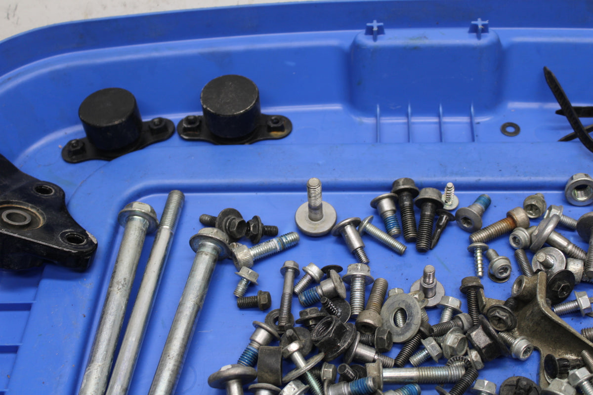 13-16 SUZUKI BANDIT 1250S ABS MOUNTING BOLTS HARDWARE MOTOR SCREWS BB134