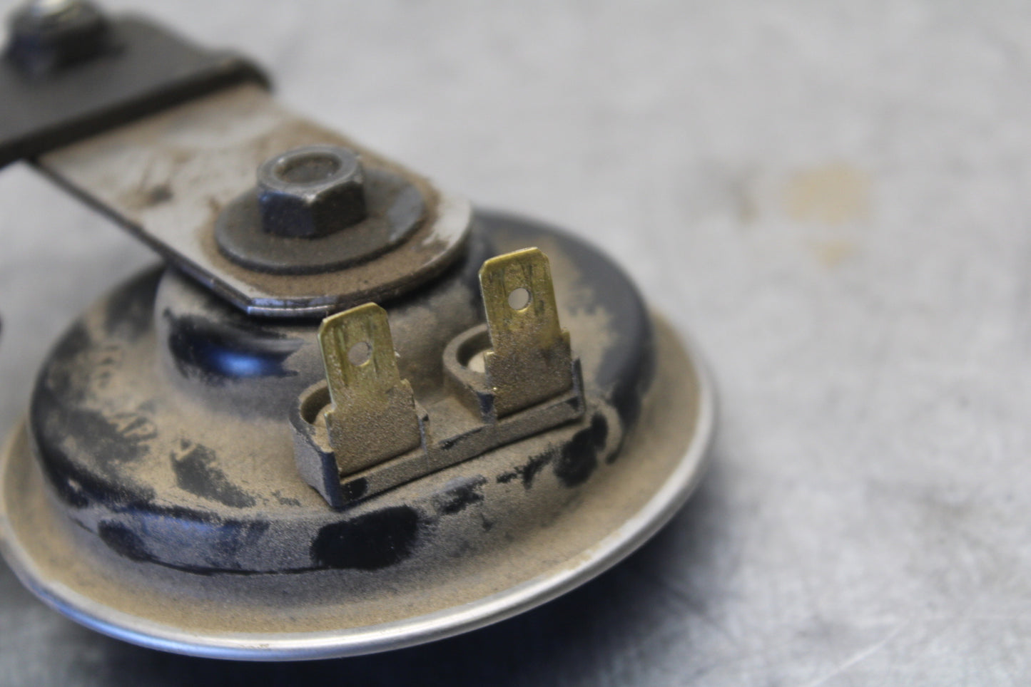 09-14 YAMAHA YZF R1 HORN SIGNAL 14B-83371-00-00 BB696