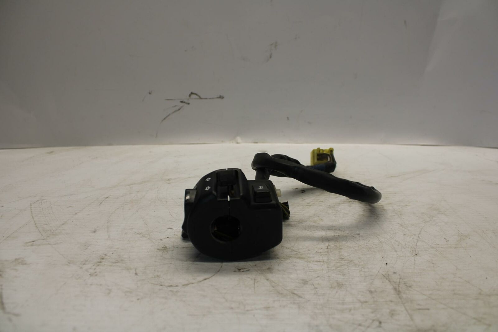 04-09 SUZUKI GS500F LEFT CLIP ON HANDLE HORN SIGNALS SWITCH SWITCHES CHOKE BB261