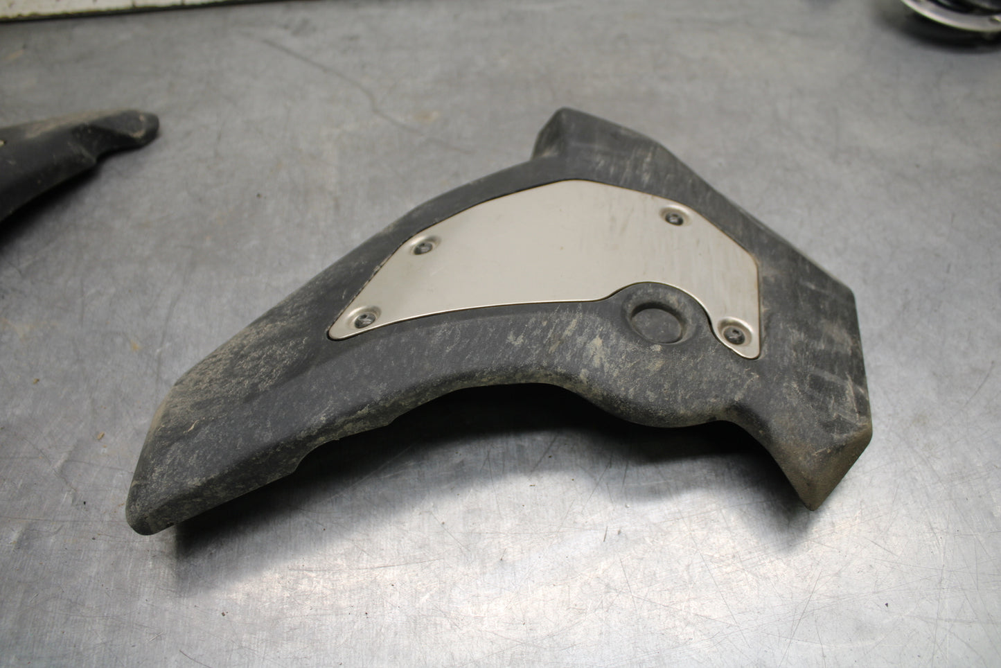 16-17 KAWASAKI VULCAN S 650 EN650 ABS ENGINE SIDE COVER PANEL COWL FAIRING BB731