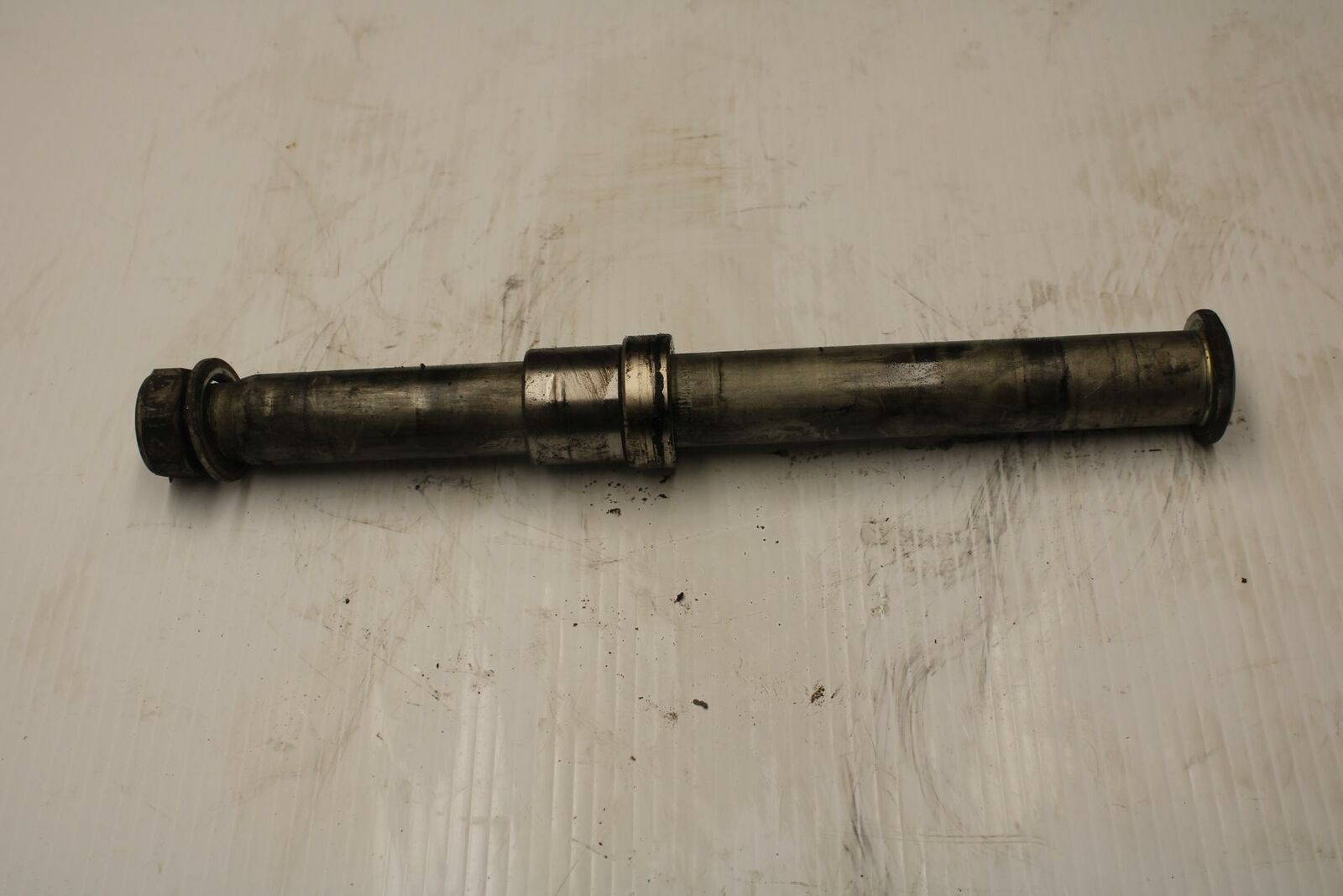 08-16 YAMAHA YZF R6 REAR AXLE BACK WHEEL RIM PIVOT BOLT AXEL BB273