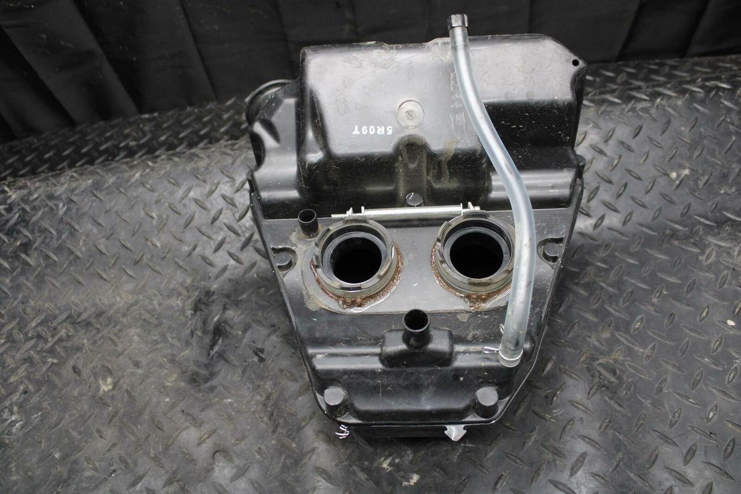 12-17 KAWASAKI NINJA 650 AIRBOX AIR INTAKE FILTER BOX 11010-0704 BB211