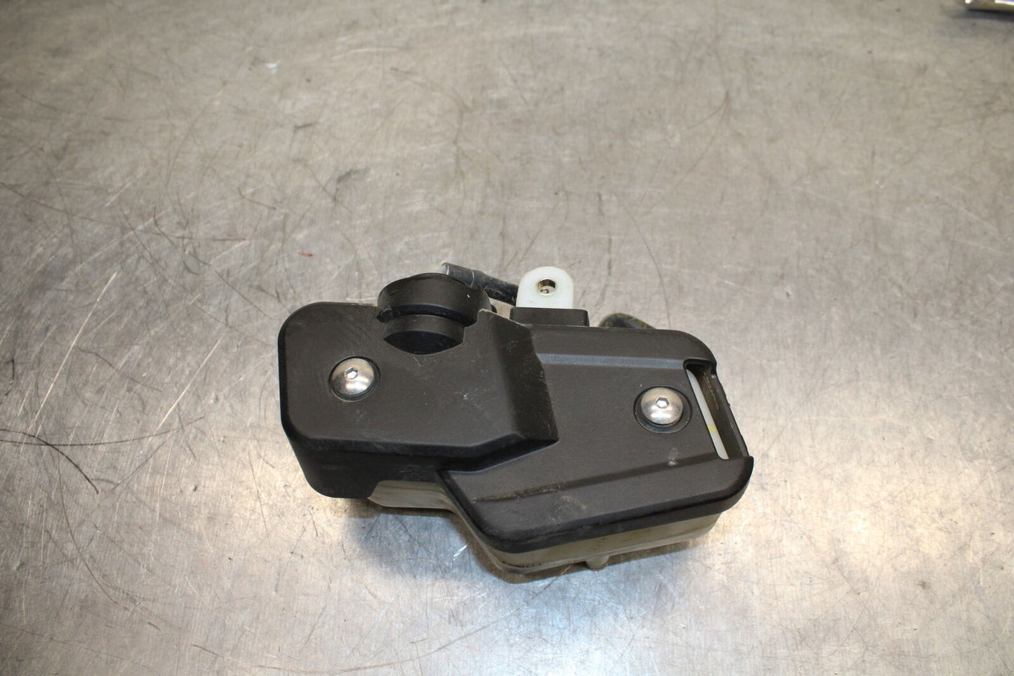 19-24 YAMAHA R3 COOLANT WATER TANK RESERVOIR BOTTLE BB736