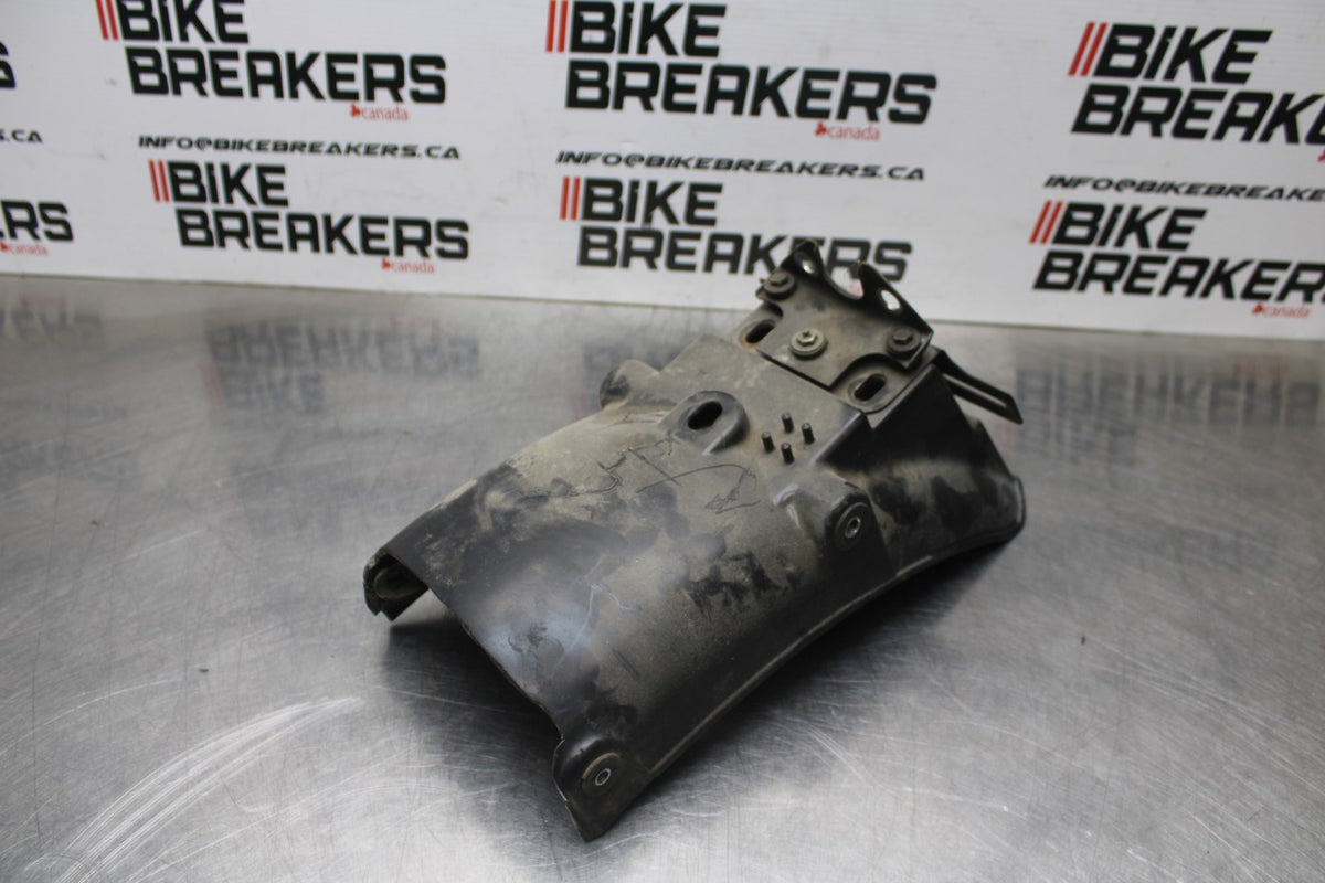 78-79 SUZUKI GS1000 REAR BACK FENDER MUD GUARD BB787