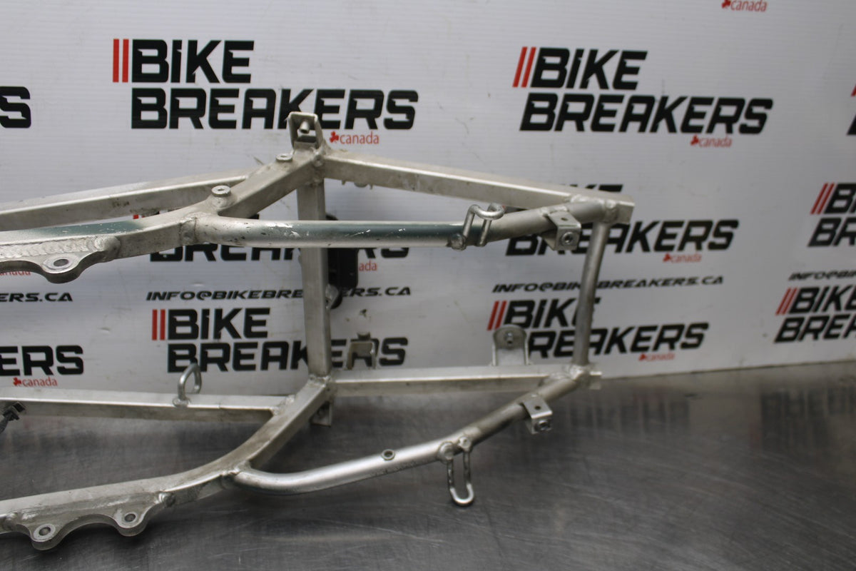01-03 SUZUKI GSXR600 REAR SUBFRAME BACK SUB FRAME BB841