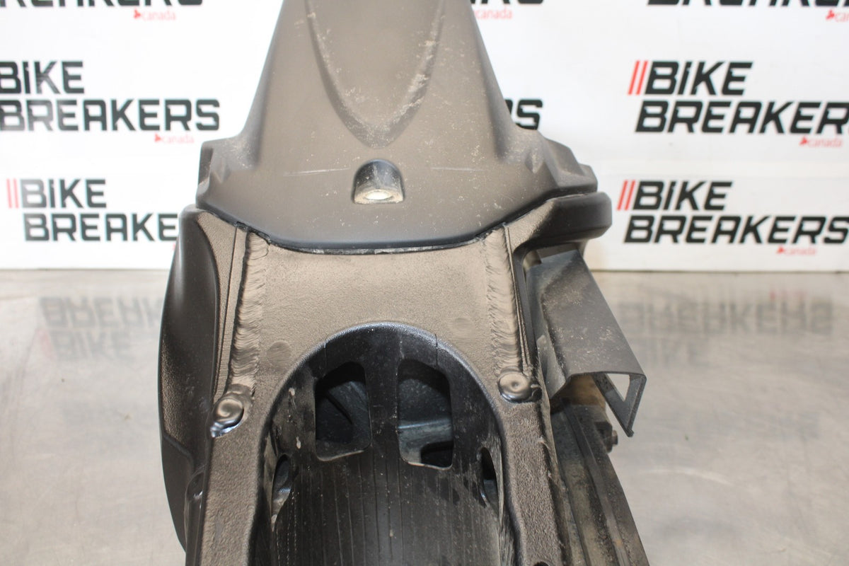 15-26 SUZUKI GSXR600 REAR SWINGARM BACK SUSPENSION SWING ARM BB888