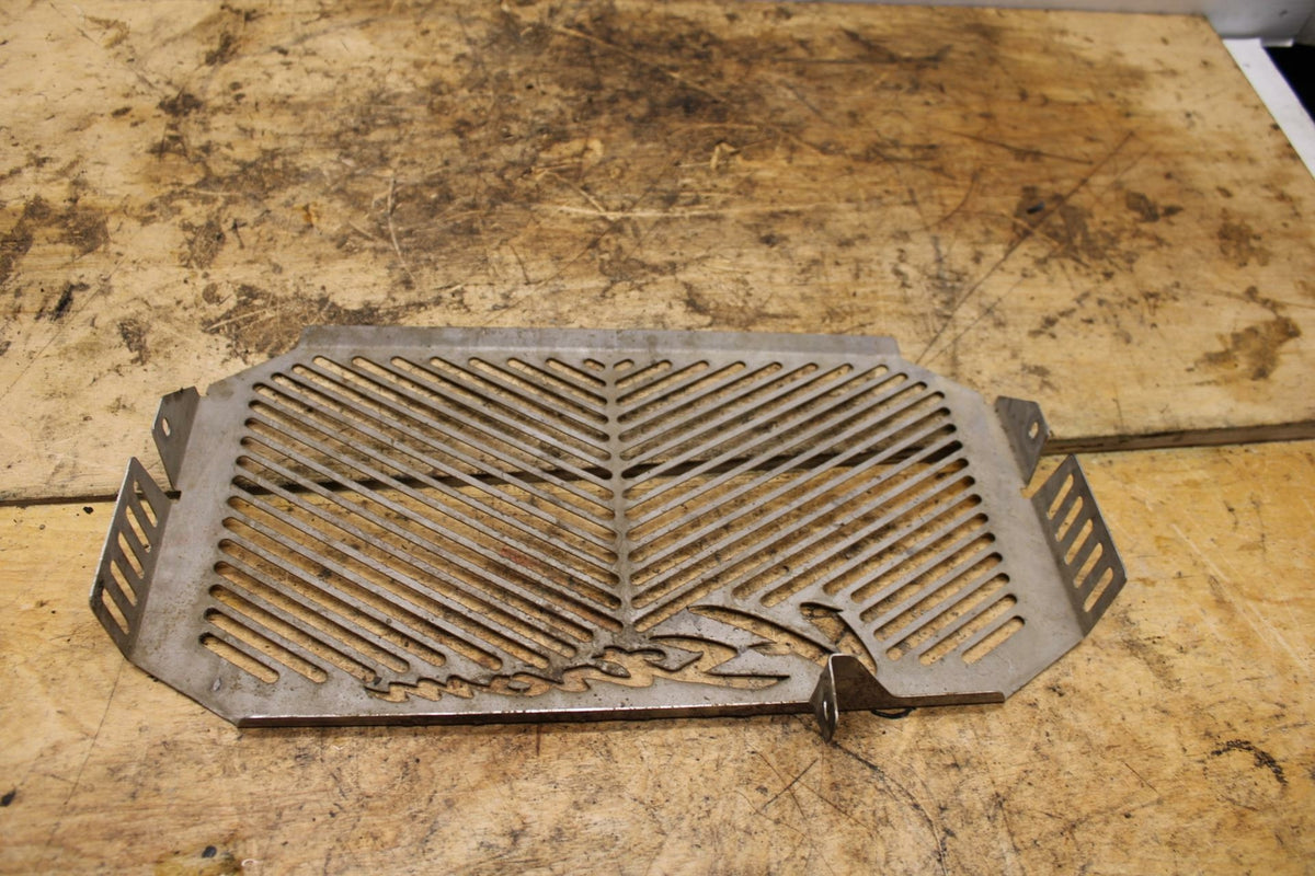 07-11 SUZUKI VSTROM 650 ENGINE RADIATOR COVER SHEILD BB340