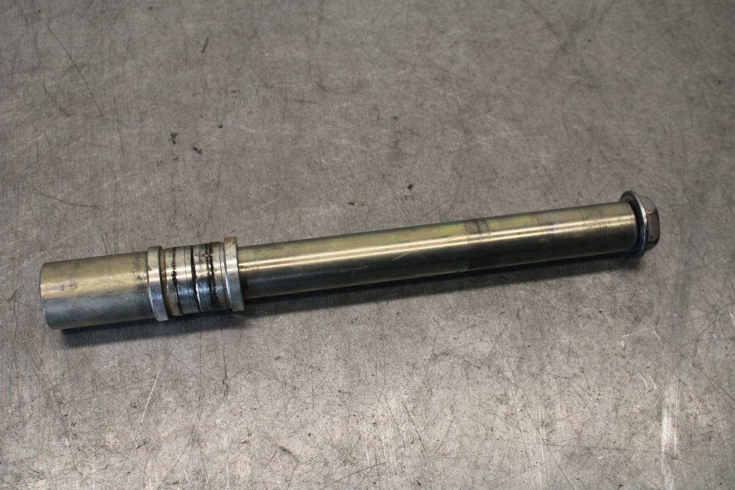 08-16 YAMAHA YZF R6 FRONT WHEEL RIM AXLE PIVOT BOLT 2C0-25181-00-00 BB665