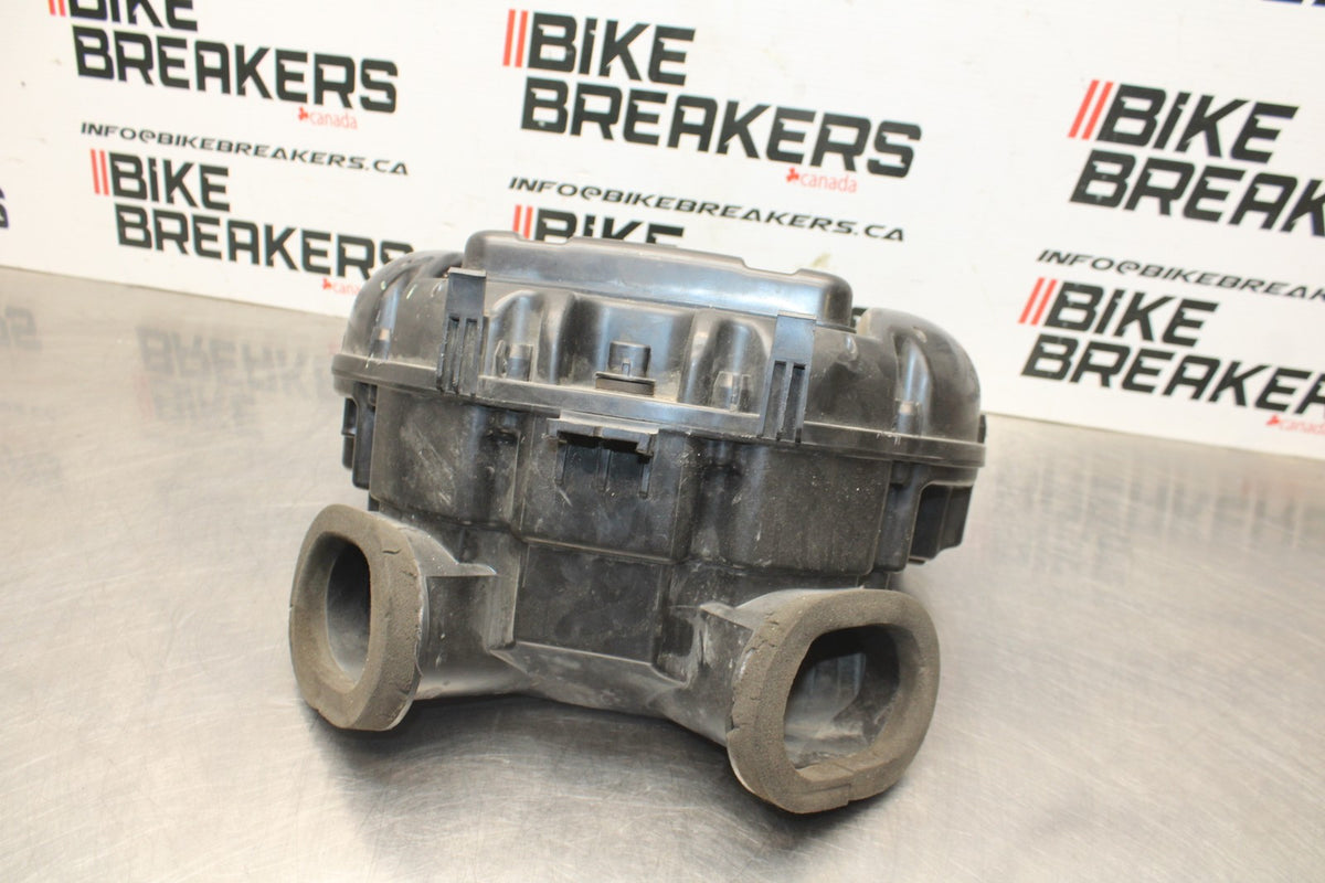 06-07 SUZUKI GSXR 600 AIRBOX AIR INTAKE FILTER BOX BB845