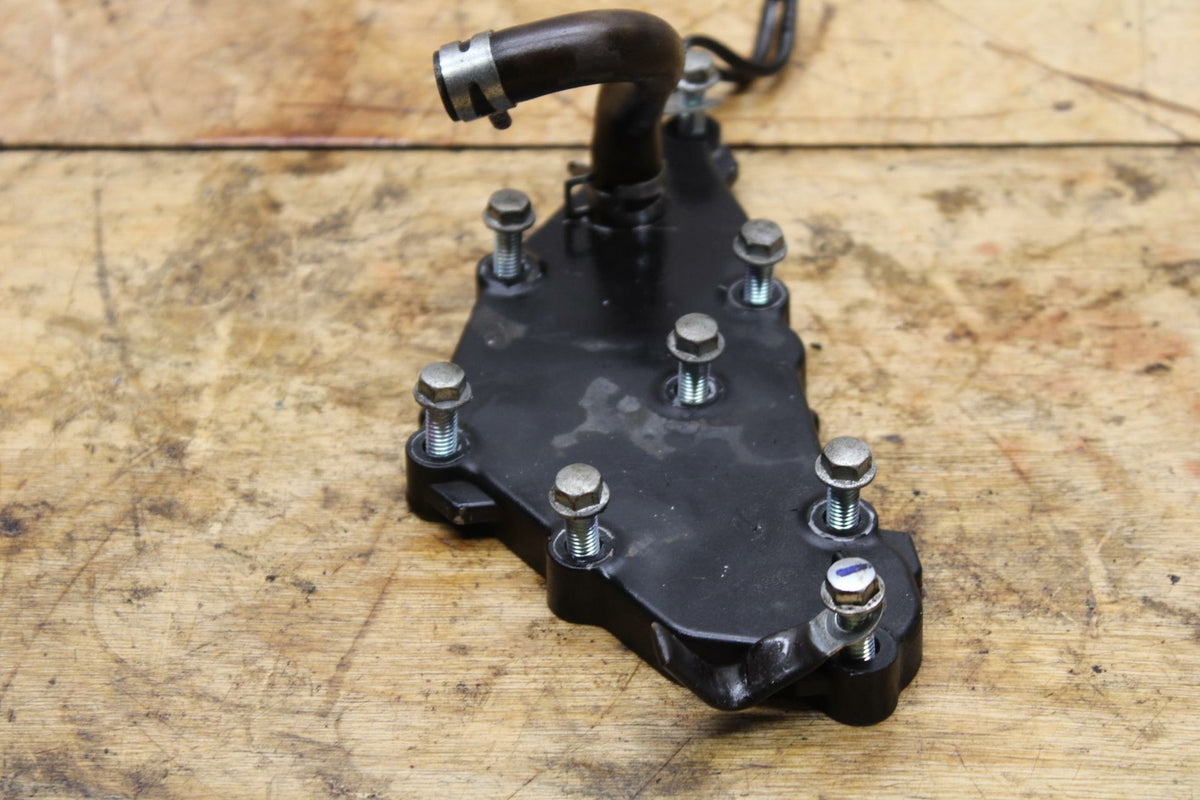 15-17 YAMAHA YZF R3 UPPER ENGINE TOP CRANKCASE CRANK CASE VENT COVER BB293