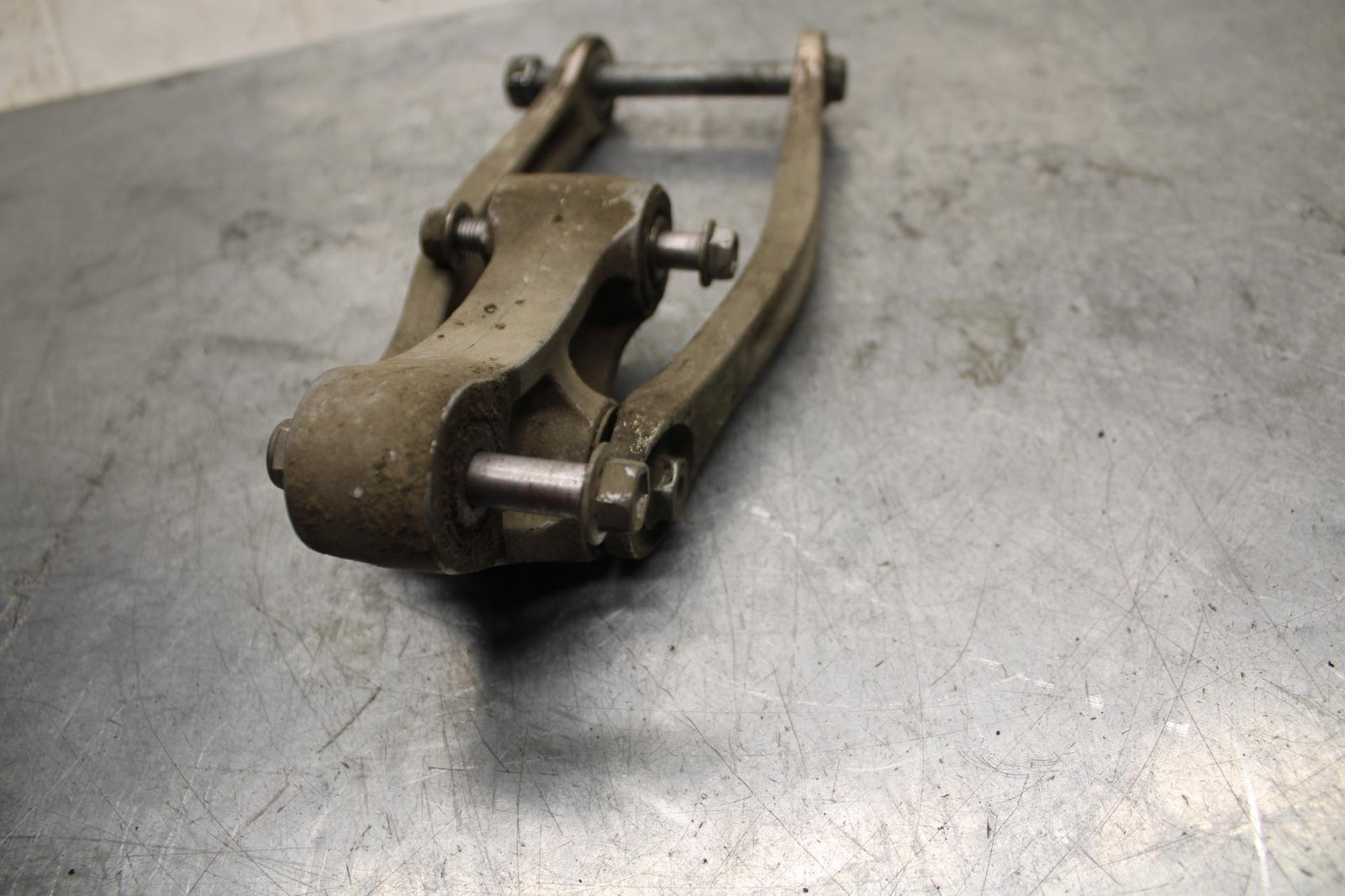 08-09 KAWASAKI NINJA ZX14R REAR DOGBONE SHOCK LINKAGE LINK BB73