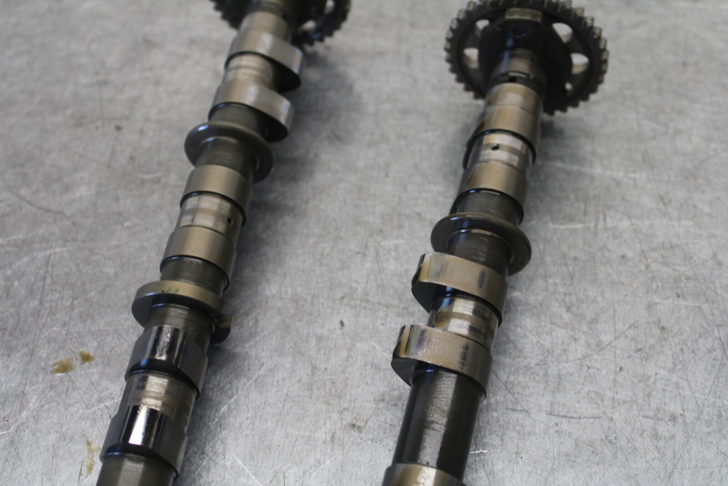 08-09 YAMAHA YZF R6S CAMSHAFT CAMS SHAFTS  5SL-12170-00-00 5SL-12180-00-00 BB690