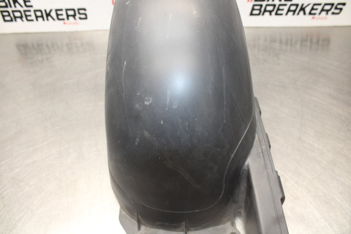 02 DUCATI MONSTER 620 REAR BACK WHEEL TIRE HUGGER FENDER BB851