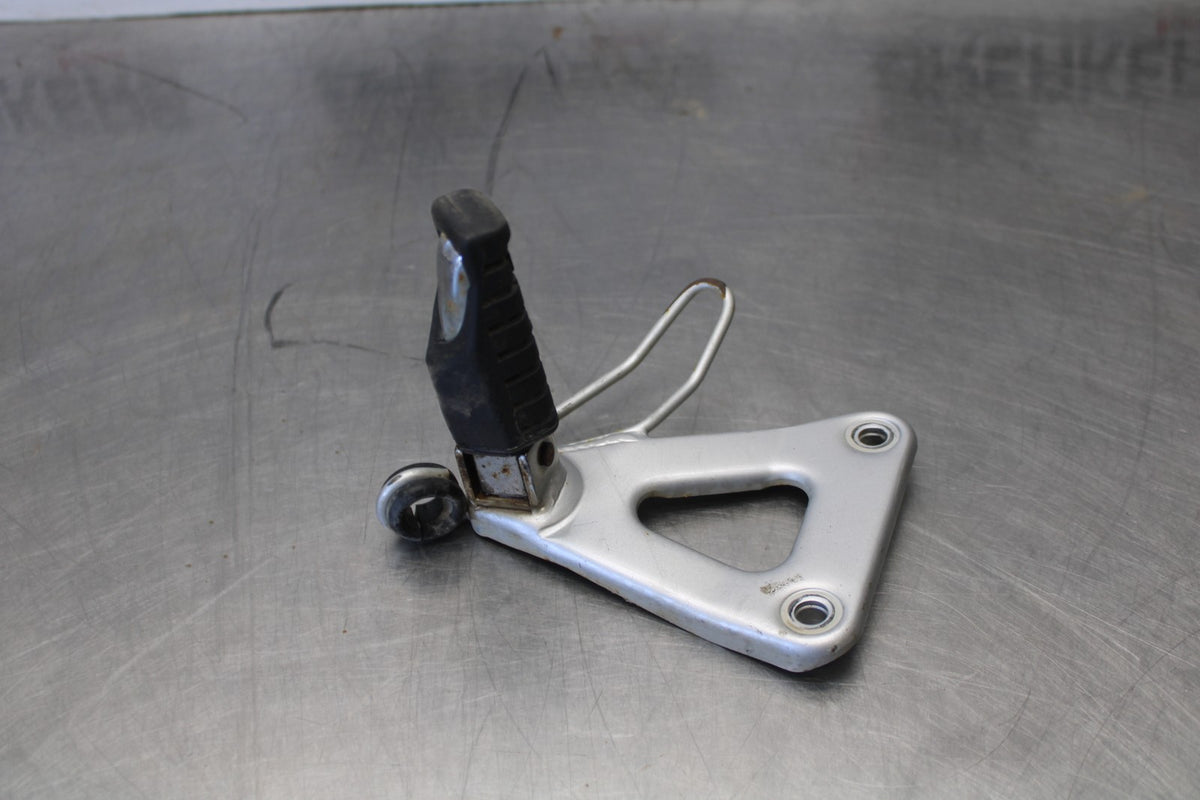 06 KAWASAKI KLR650 REAR BACK PASSENGER PEG SET PAIR BB919