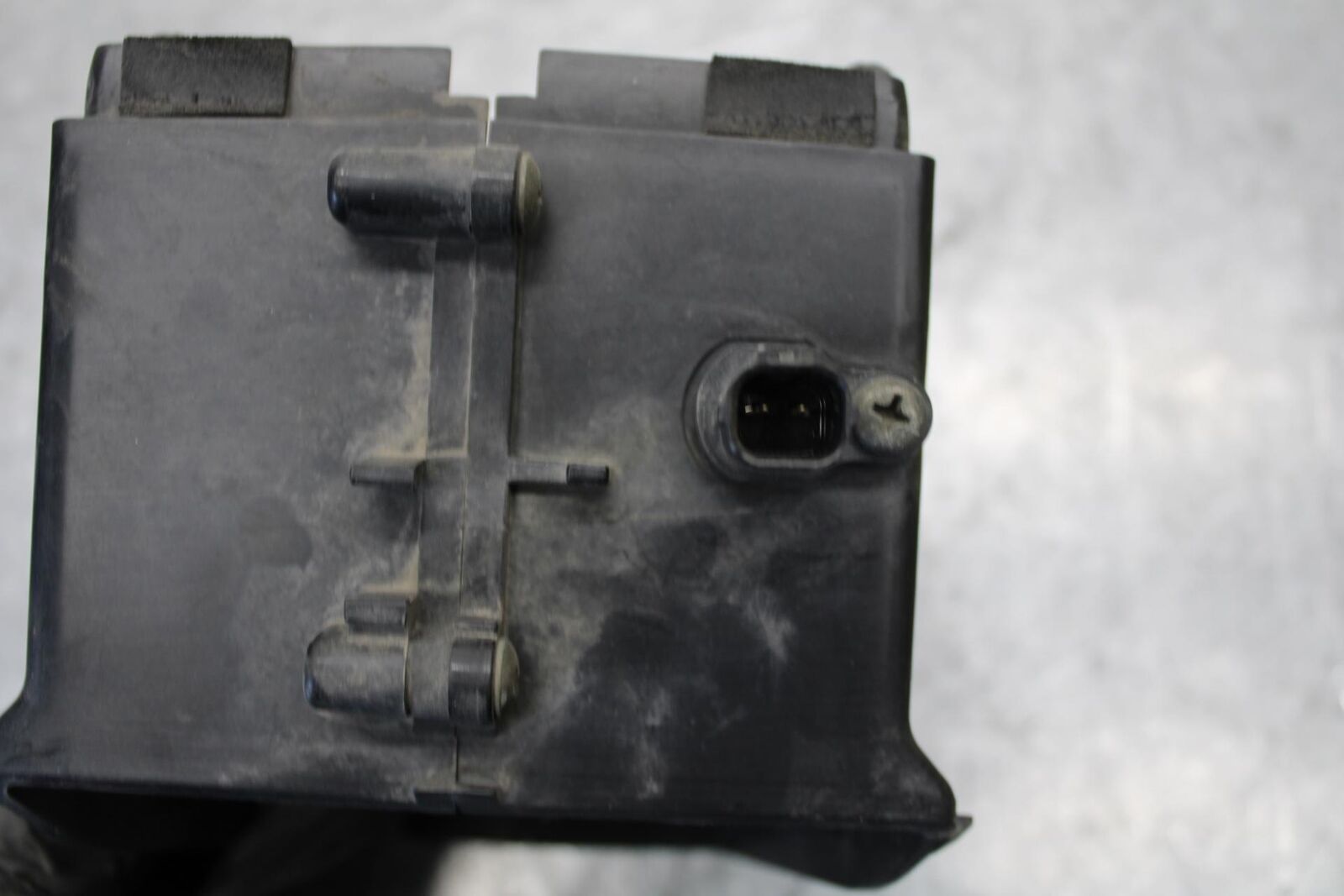 2006 07 Yamaha YZF R6 RAM AIR INTAKE TUBE DUCT BB423