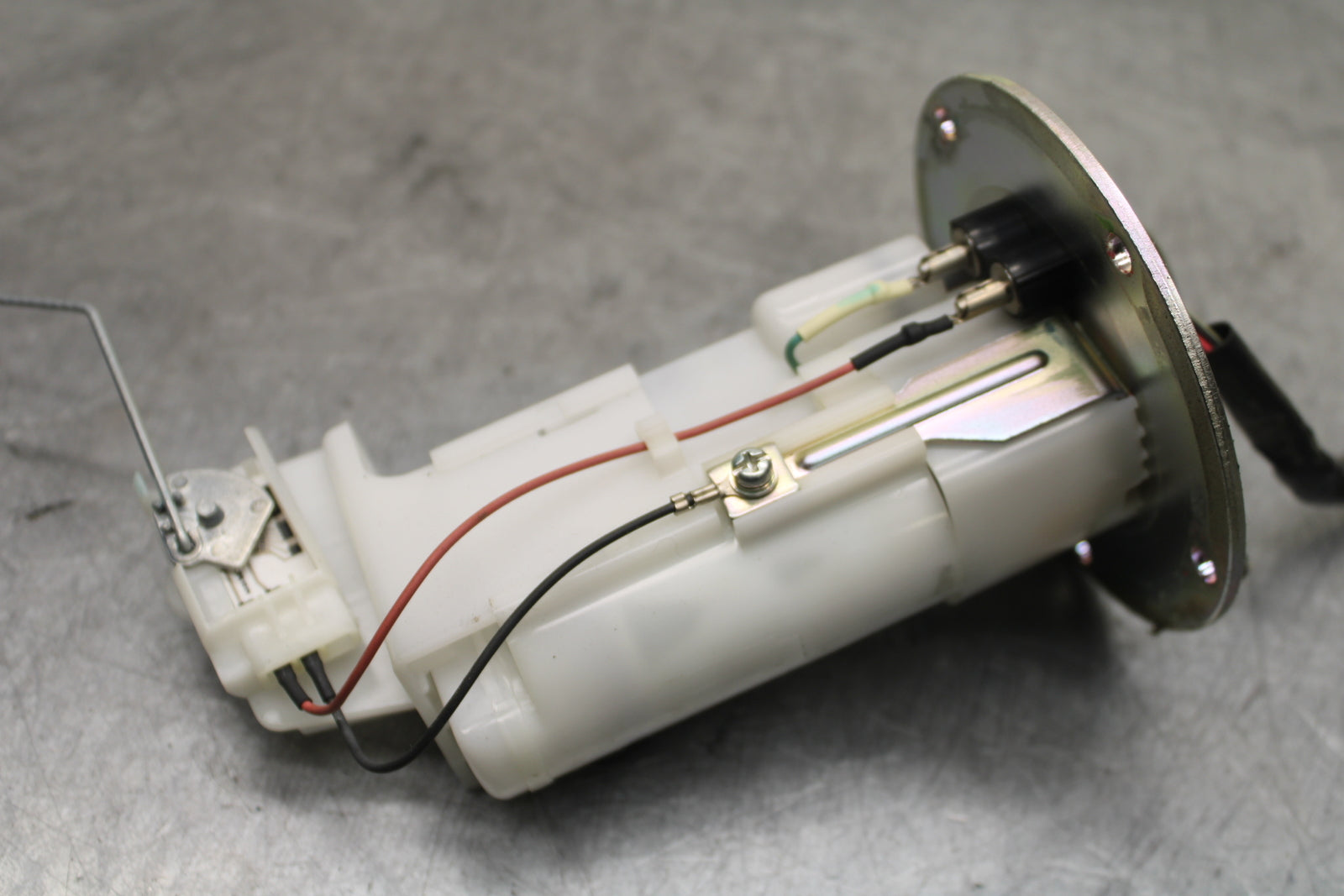 18-24 KAWASAKI NINJA 650 FUEL PUMP GAS PETROL SENDER UNIT BB725