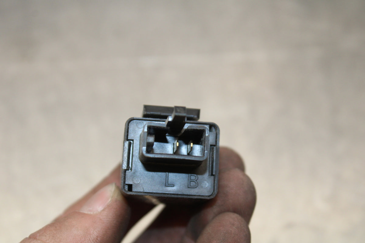 09-15 YAMAHA FZ6R TURN SIGNAL BLINKER RELAY FLASHER SWITCH BB161