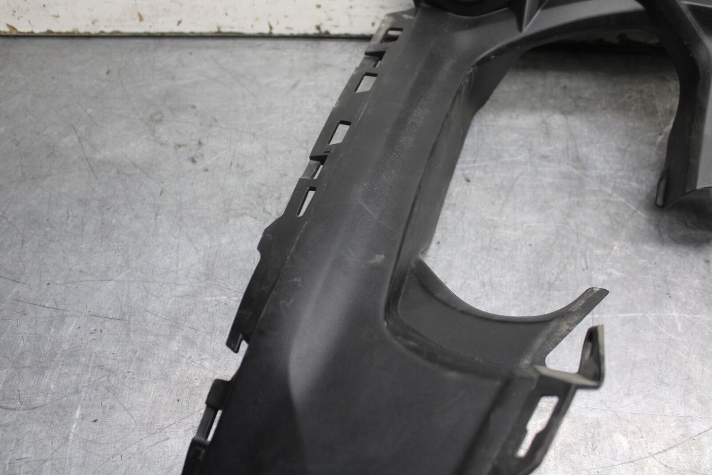 18-24 KAWASAKI NINJA 650 FRONT CENTER GAUGE COWL FAIRING BB725