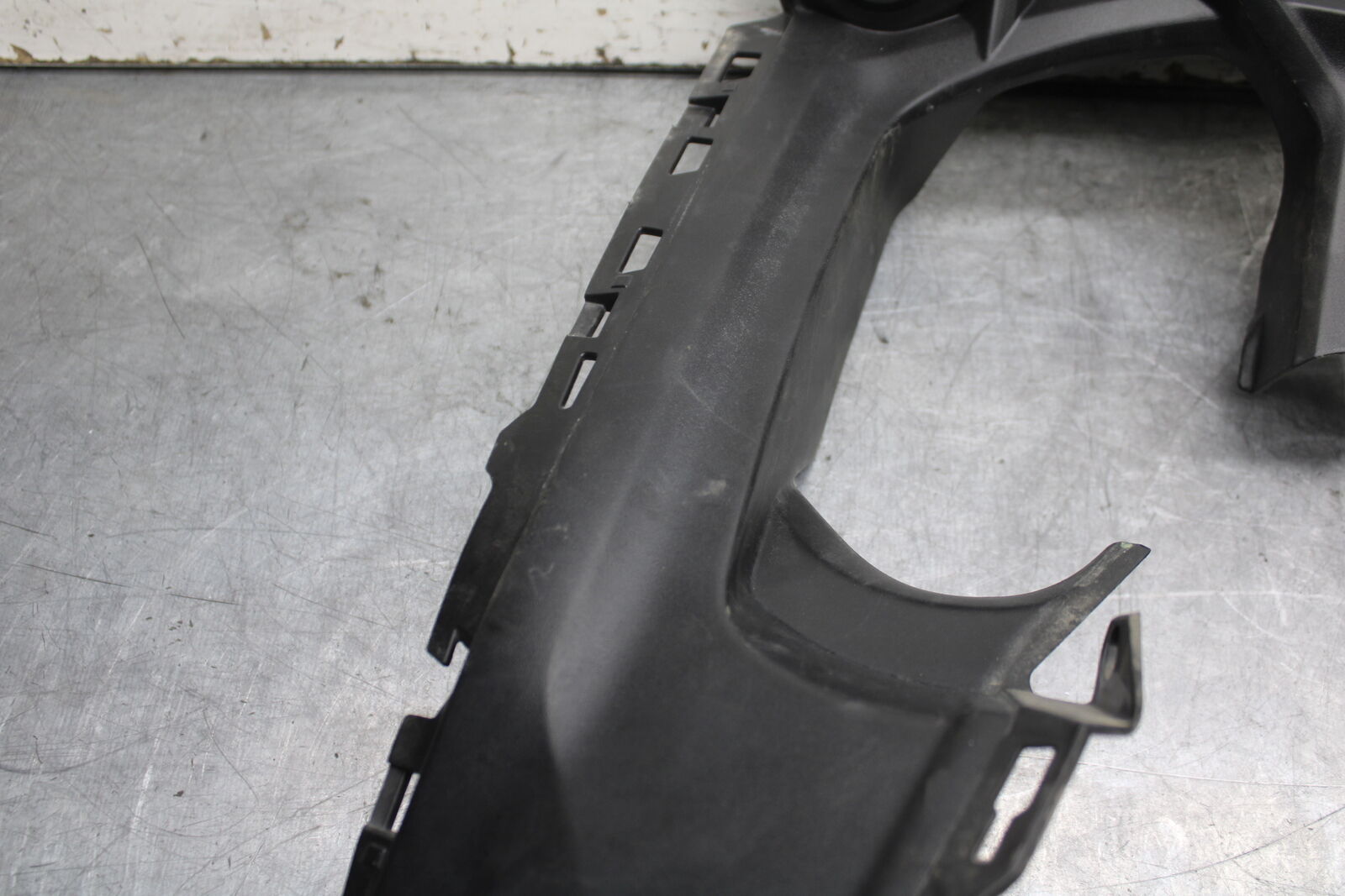 18-24 KAWASAKI NINJA 650 FRONT CENTER GAUGE COWL FAIRING BB725