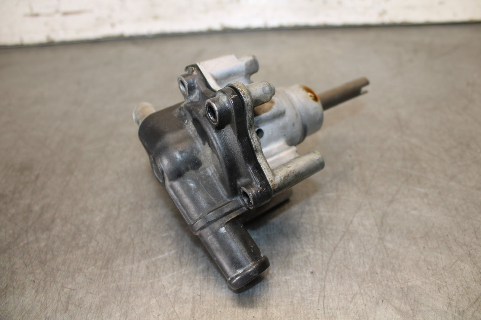 13-15 HONDA CBR500R ENGINE WATER COOLANT PUMP  19200-MGZ-305 BB704