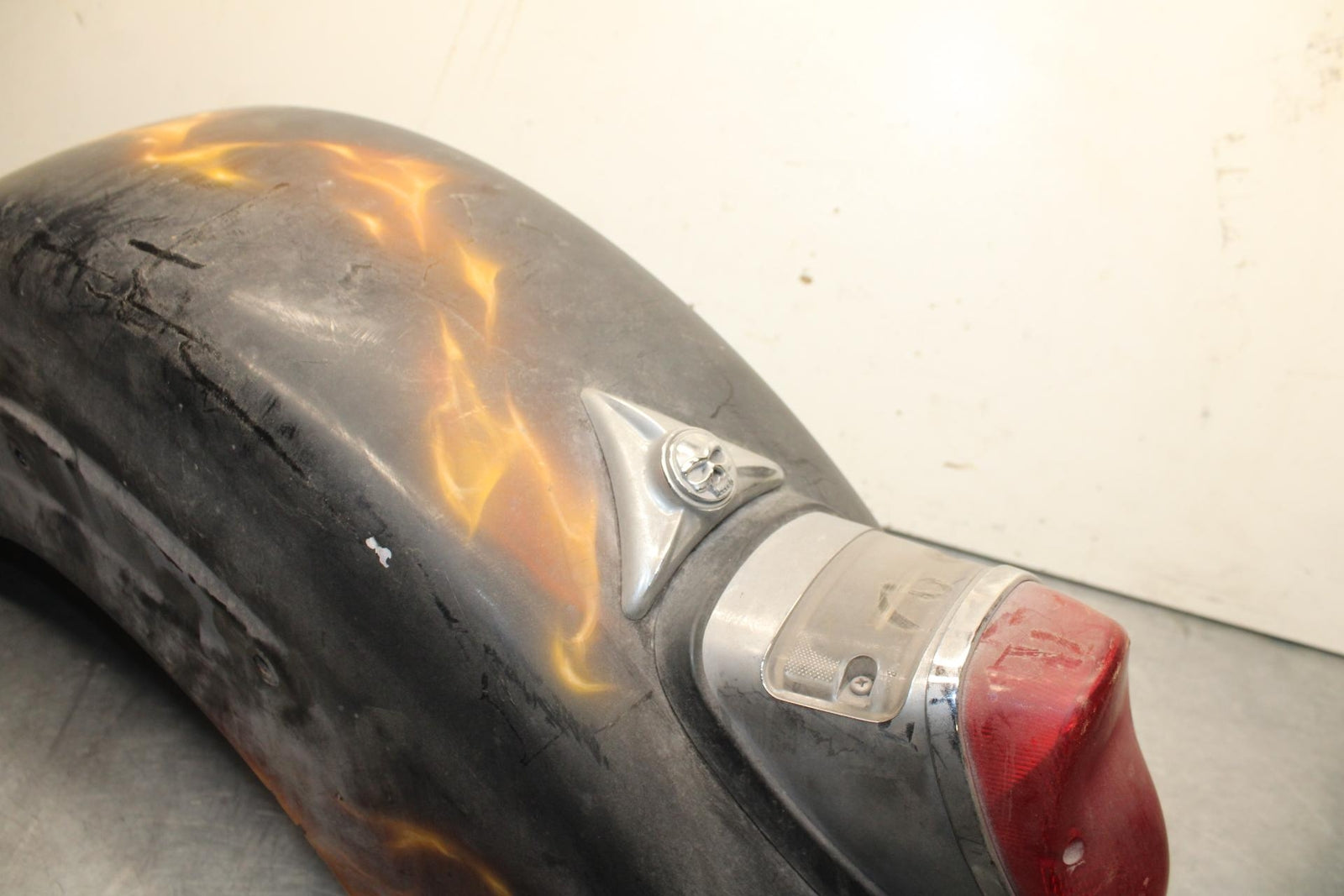 03-08 KAWASAKI VULCAN 1600 REAR BACK WHEEL FENDER MUD GUARD BB616