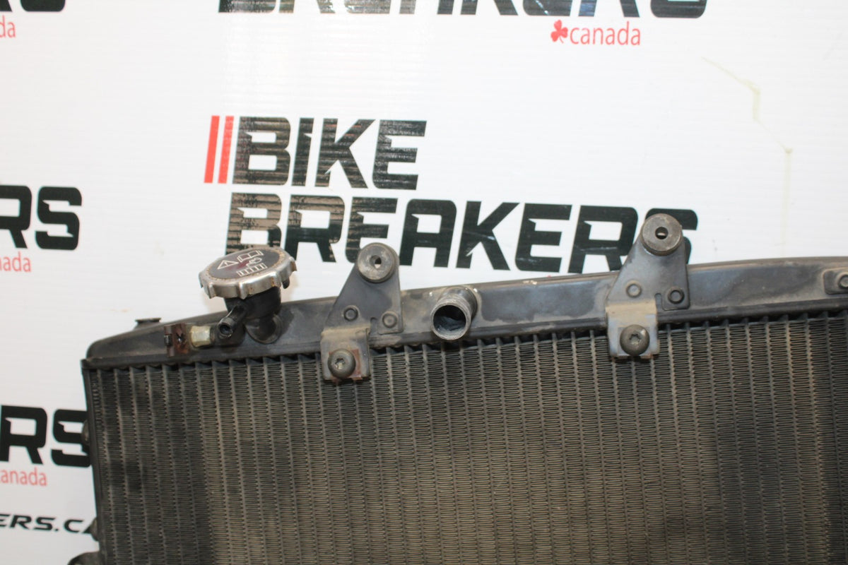 05 TRIUMPH ROCKET III ENGINE COOLER COOLING RADIATOR RADIATER BB186