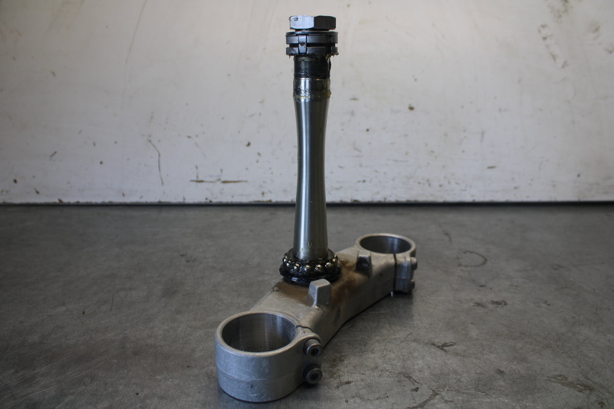 07-08 YAMAHA YZF R1 FRONT FORKS CLAMP LOWER TRIPLE TREE STEM BB675