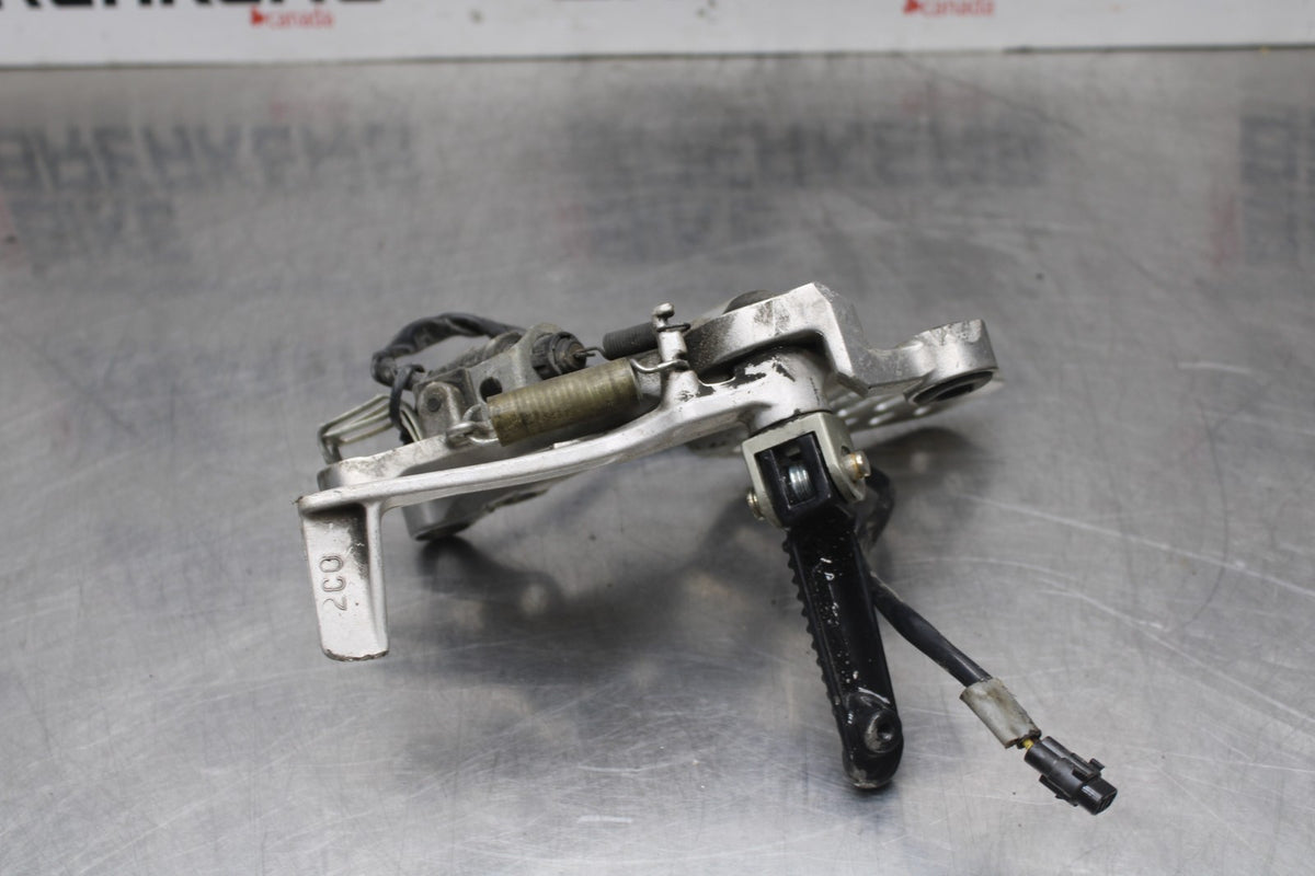 08-16 YAMAHA YZF R6 RIGHT REARSET REAR SET DRIVER FOOT PEG REST STOP BB798