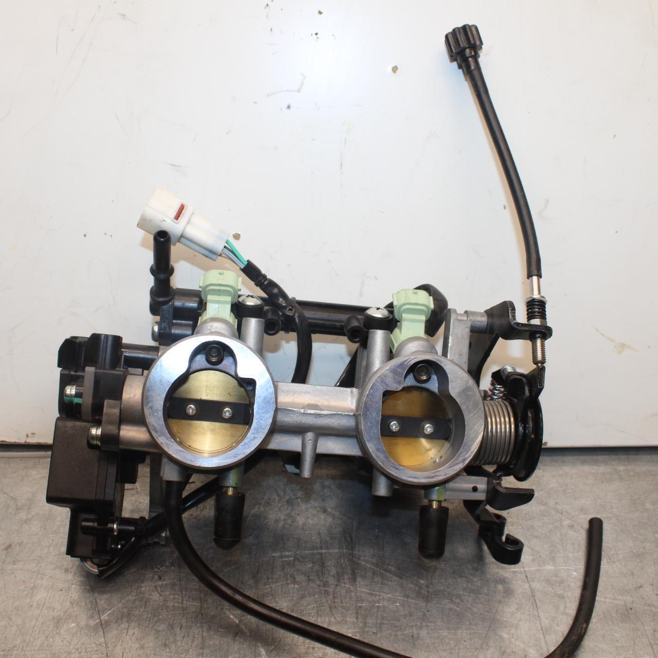 17-20 KAWASAKI NINJA 650 EX650 ABS MAIN FUEL INJECTORS / THROTTLE BODIES BB88