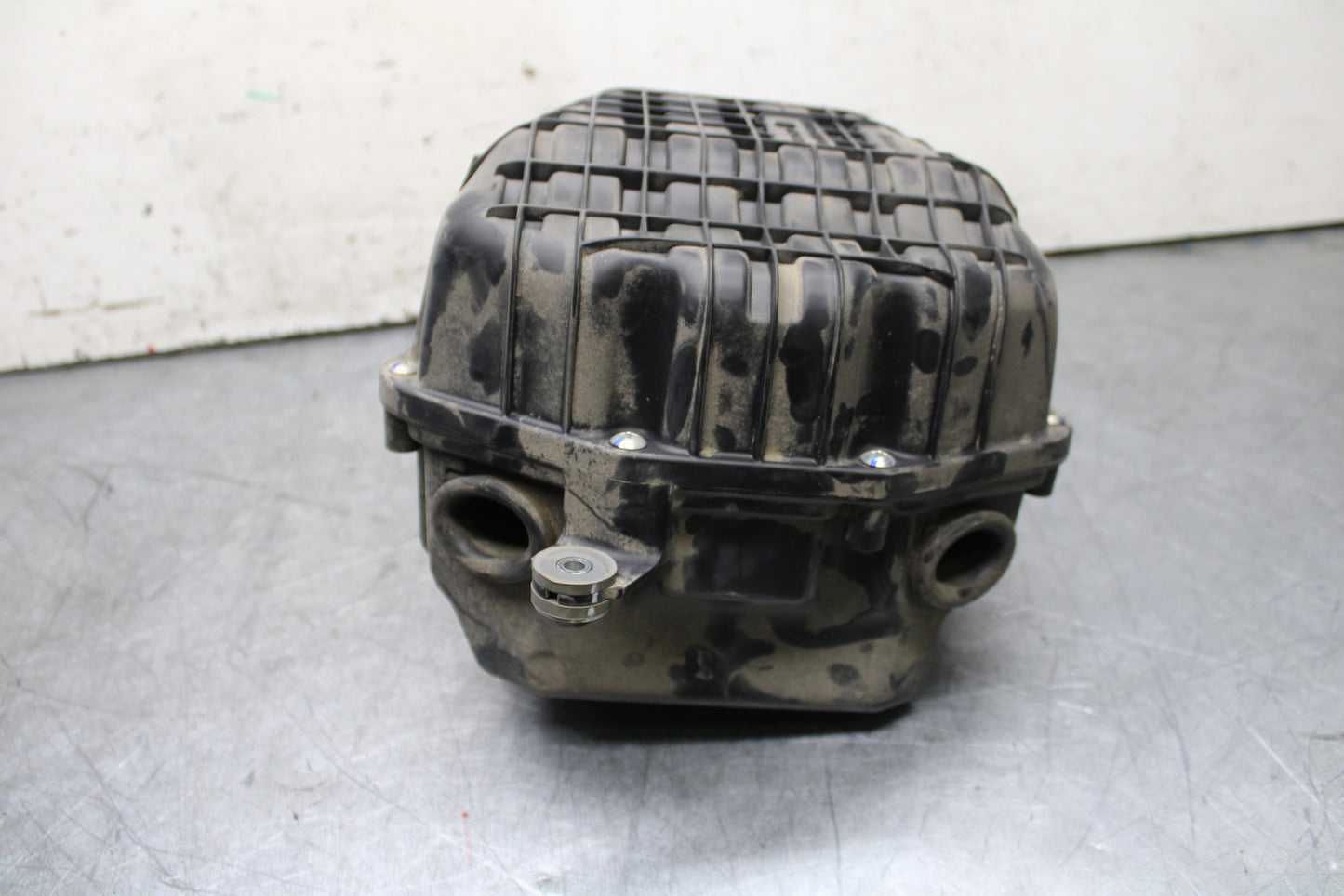 19-22 KAWASAKI Z400 AIRBOX AIR INTAKE FILTER BOX BB708