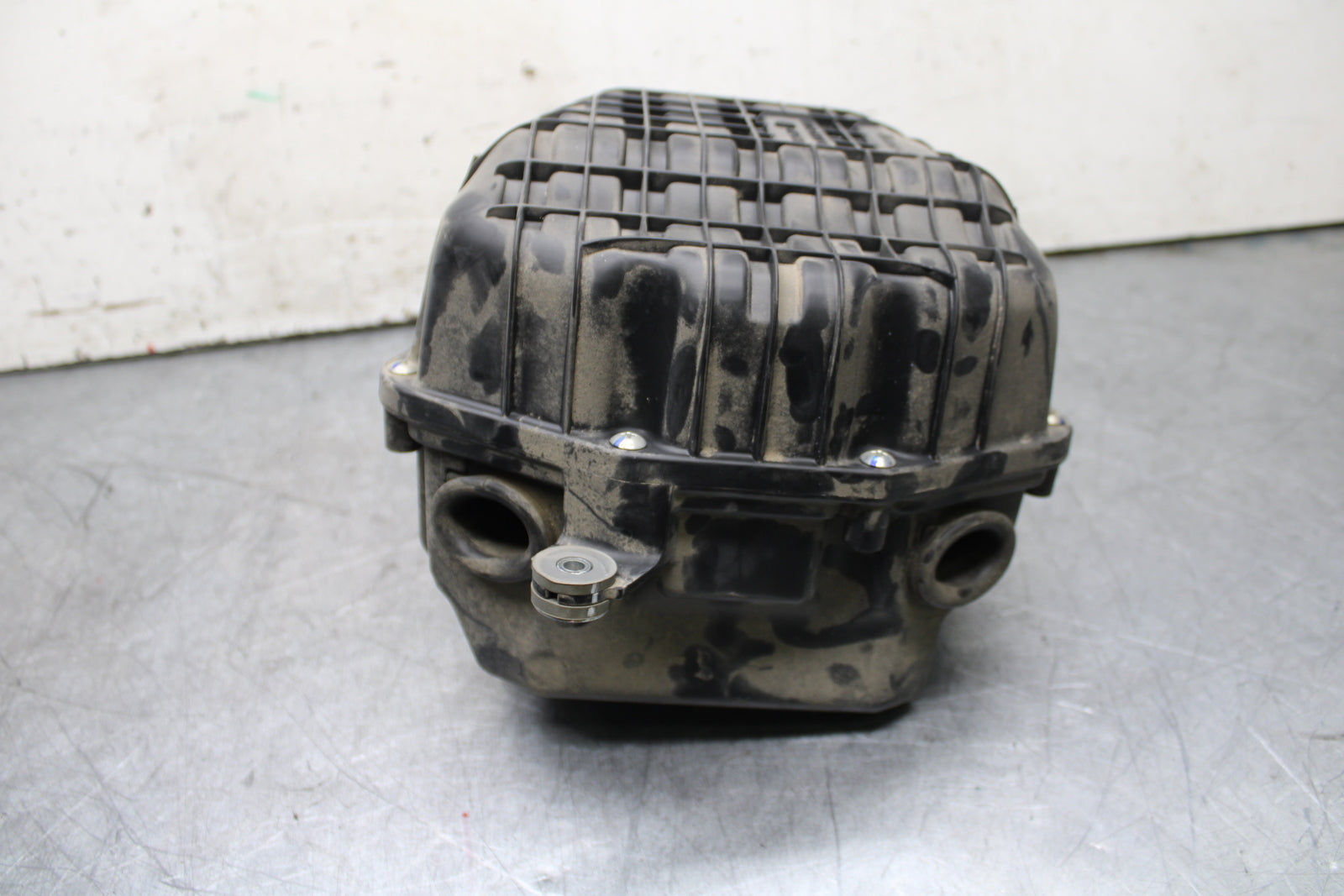 19-22 KAWASAKI Z400 AIRBOX AIR INTAKE FILTER BOX BB708