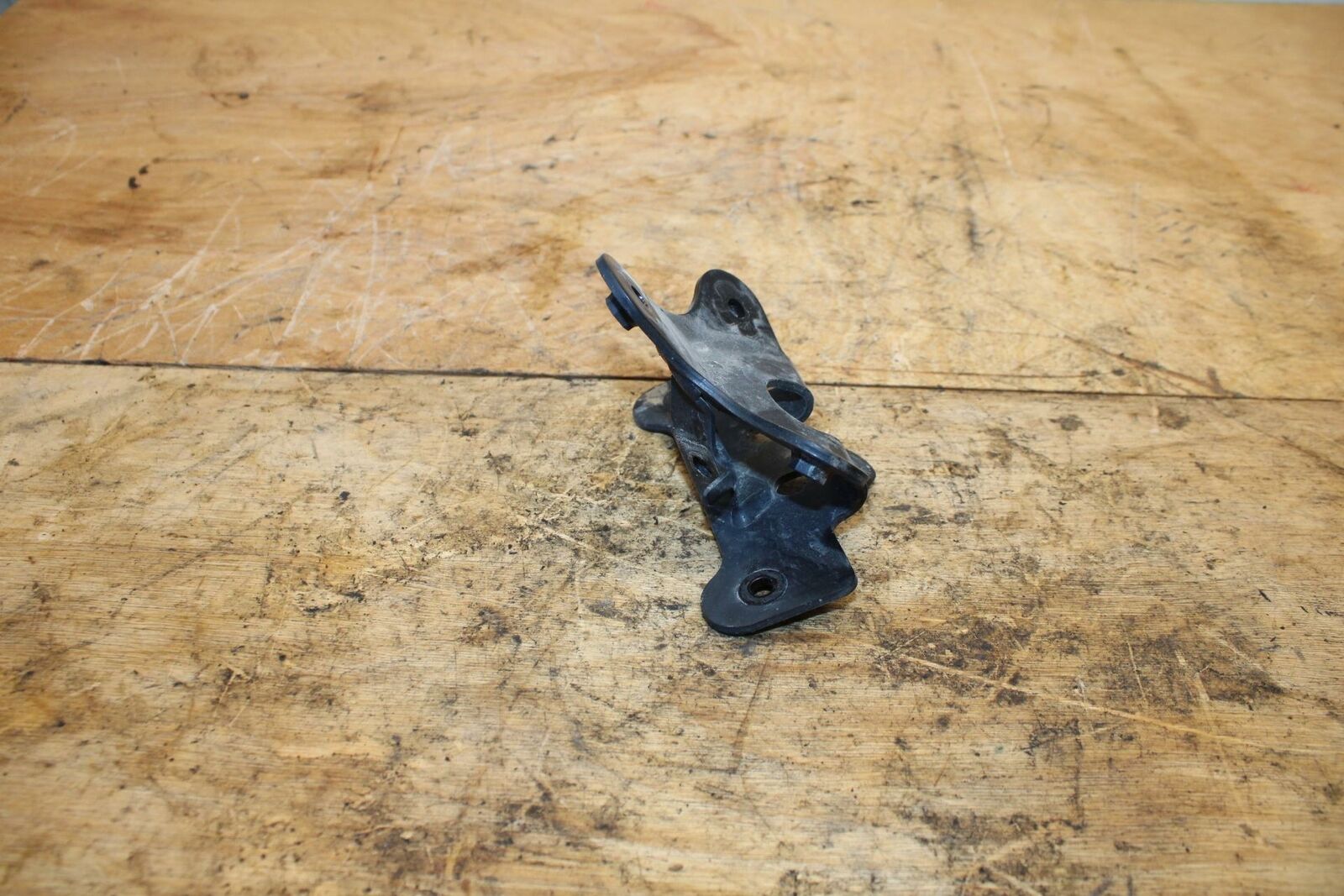 05-09 SUZUKI BOULEVARD C90 HEADLIGHT HEAD LIGHT LAMP SUPPORT BB332