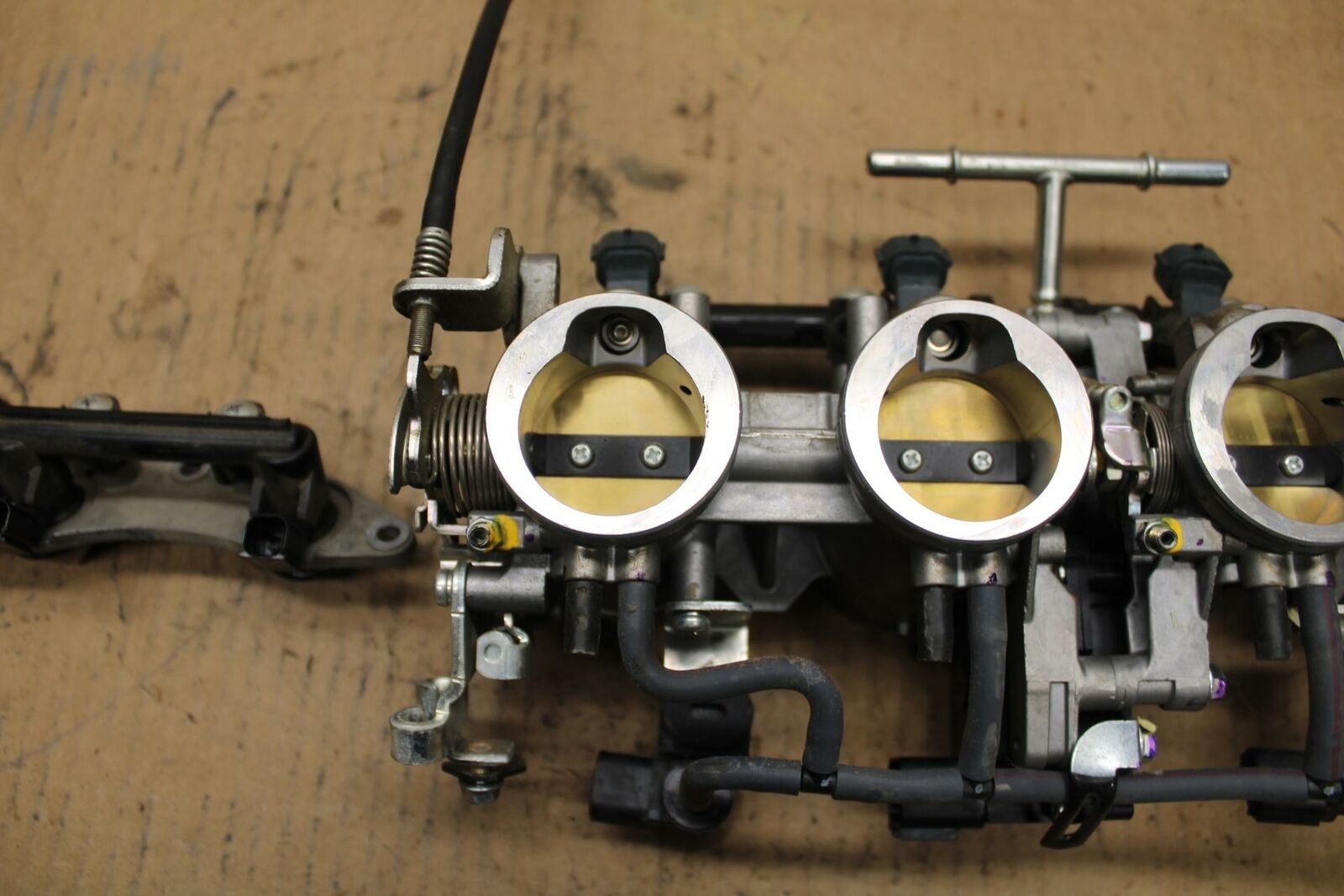 09-12 KAWASAKI NINJA ZX6R MAIN FUEL INJECTORS / THROTTLE BODIES BB383