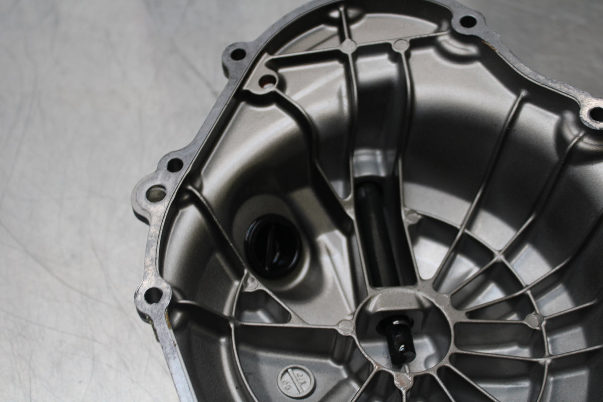13-18 KAWASAKI NINJA ZX6R CLUTCH SIDE ENGINE MOTOR COVER BB143