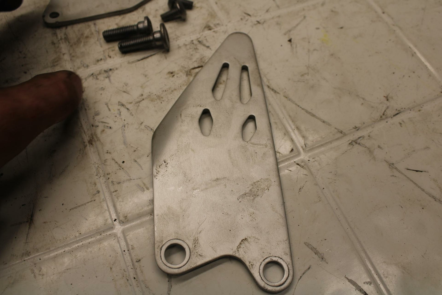 19-20 KAWASAKI NINJA ZX6R LEFT RIGHT REARSET REAR SET HEEL GUARD COVER  BB407