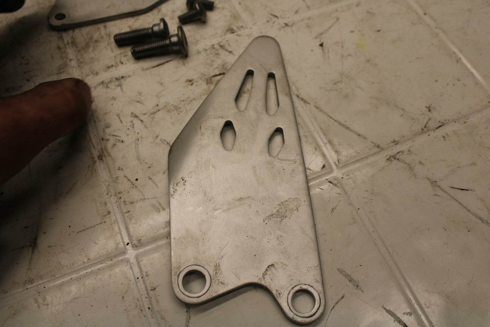 19-20 KAWASAKI NINJA ZX6R LEFT RIGHT REARSET REAR SET HEEL GUARD COVER  BB407